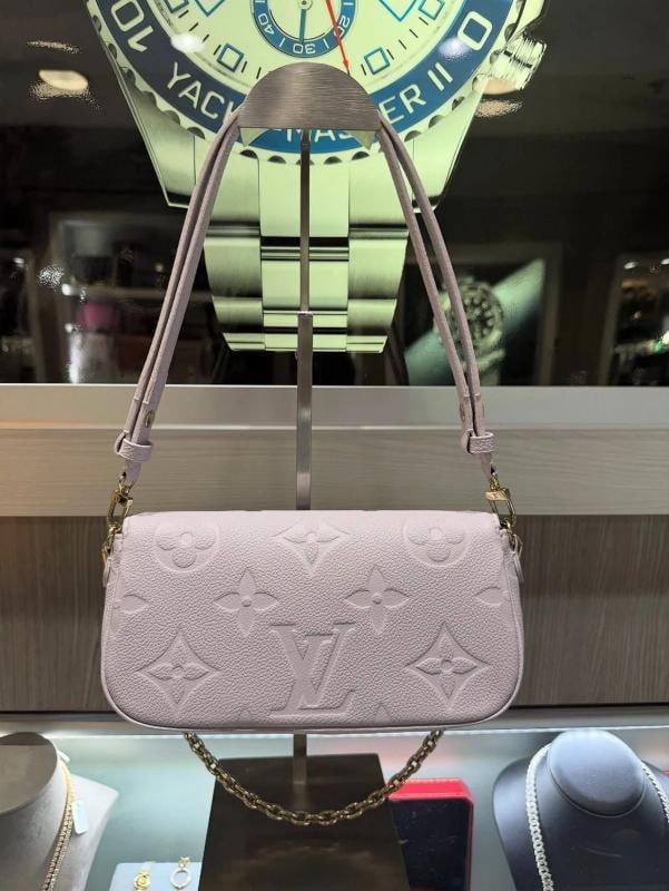 Louis Vuitton Wallet on Chain Ivy Misty Monogram Empreinte leather - 2