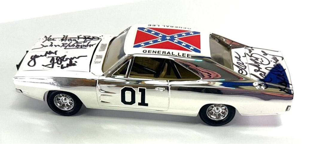 WOPAT BACH SCHNEIDER 1:25 Signed Chrome General Lee Dukes of Hazzard Car JSA COA: Industry: Television,Signed by: Catherine Bach Tom Wopat John Schneider,Autograph Authentication: James Spence (JSA),Object Type: Car,Original/Reproduction: Original,Show: Dukes of Hazzard,Modified