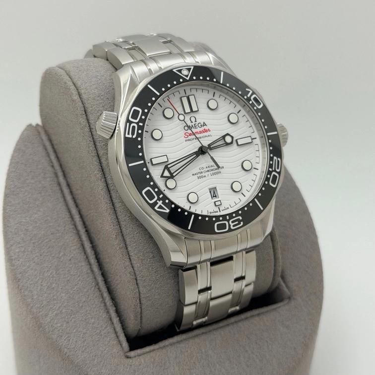 Omega Seamaster Diver 300M 210.30.42.20.04.001 42mm White Dial Steel Box Paper - 2