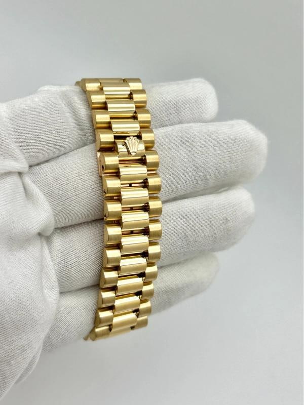 Van Cleef & Arpels Rolex Day Date President 18238 VCA 18K Yellow Gold Box Paper - 11