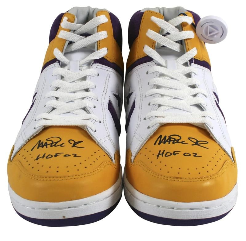 Lakers Magic Johnson "HOF 02" Authentic Signed Converse Weapon Shoes BAS Witness - 4