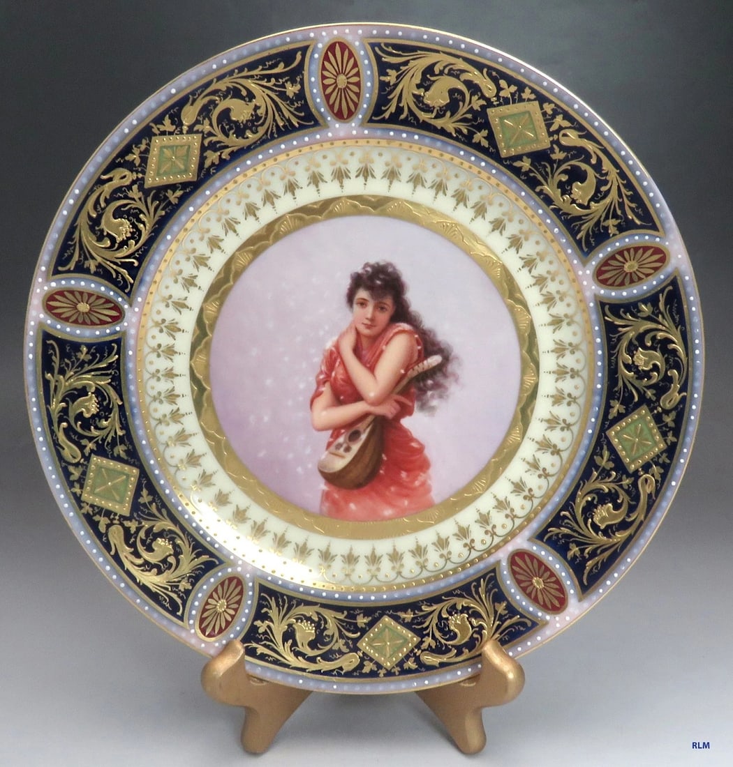 Antique Royal Vienna Hand Painted Girl Playing Mandolin Cabinet Plate (1 of 8)