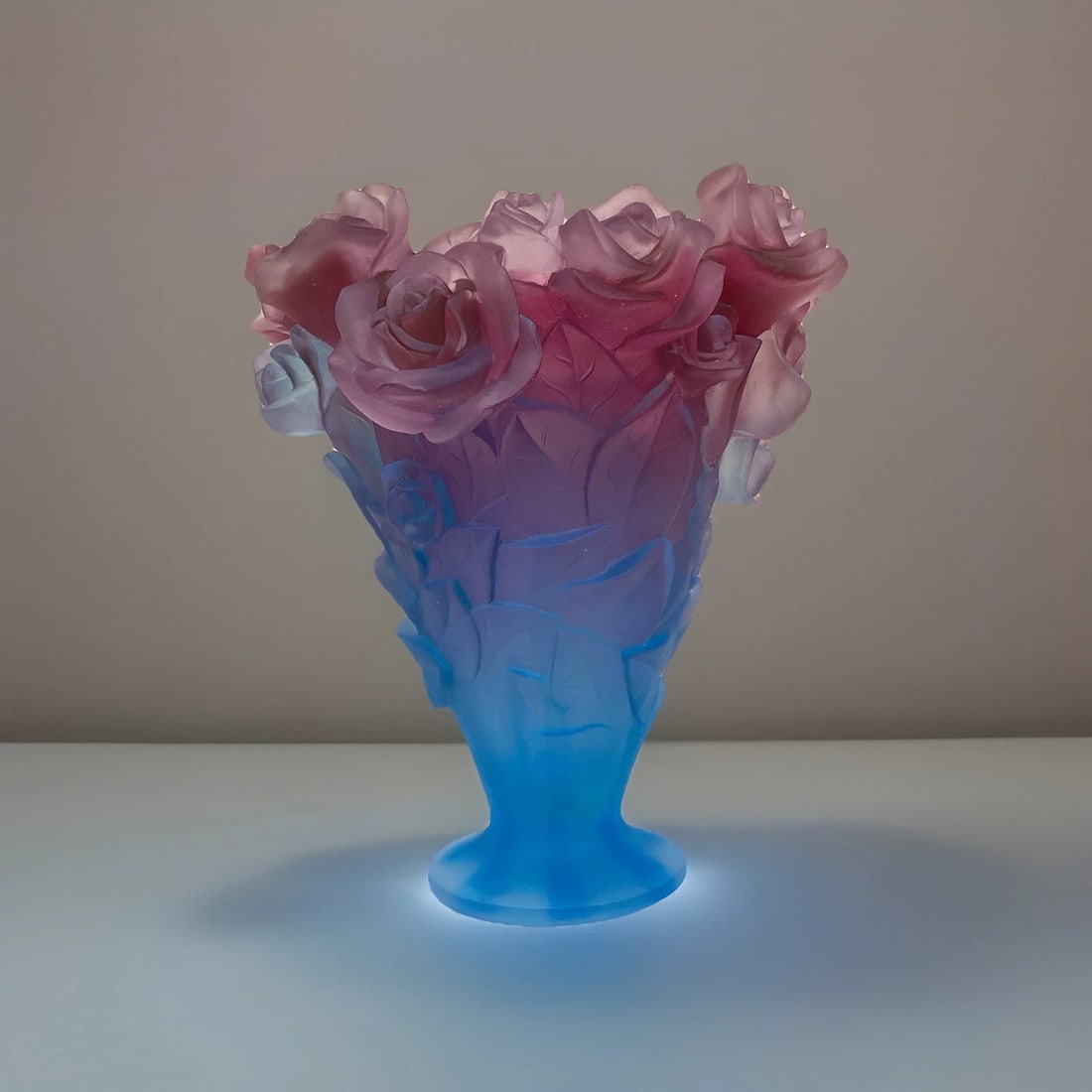 Nancy Daum Style Crystal Blue Multi VaseH9??W8?? Heavy Art Glass Unique (1 of 10)