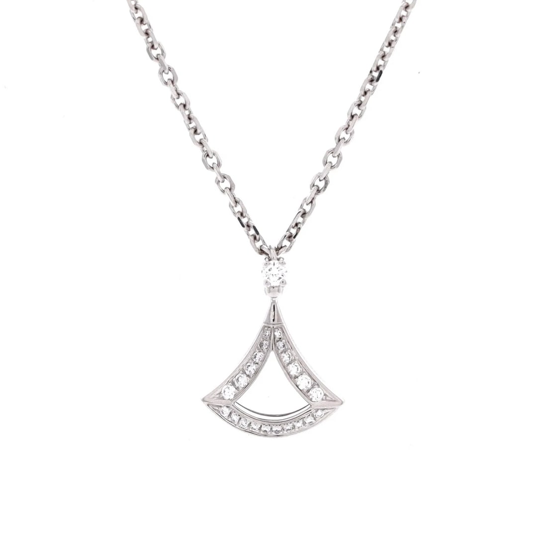 Bvlgari Divas' Dream Openwork Pendant Necklace 18K White Gold with Diamonds: Condition: Pre-owned - Good,Brand: Bvlgari,Main Stone: Unknown,Metal: 18K White Gold,Metal Purity: 18K,Style: Pendant,Type: Necklace,Color: White Gold,Material: UnknownCondition: Great. Minor wear