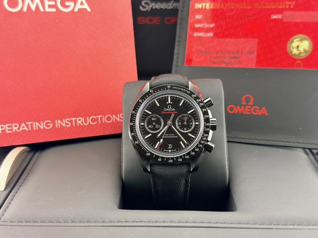 2025 OMEGA Speedmaster Dark Side of the Moon 311.92.44.51.01.007 44mm Box Papers: Condition: Pre-owned - Excellent,Bezel Color: Black,Year Manufactured: 2025,Band/Strap: Two-Piece Strap,Case Color: Black,Caseback: Exhibition,Department: Men,Bezel Type: Tachymeter,Watch Shape: Round