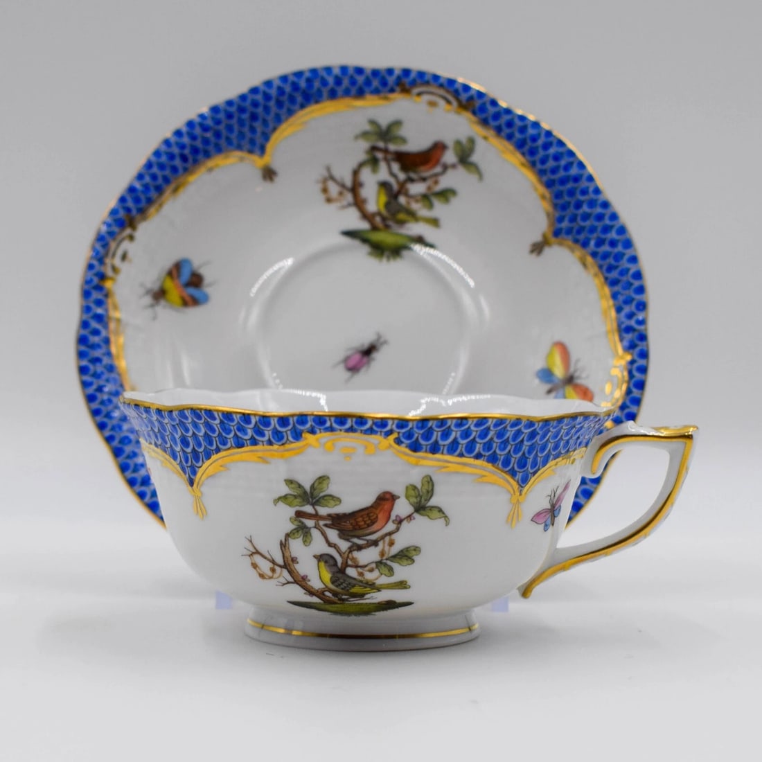 Herend Blue Rothschild Bird Cup & Saucer - Hand Painted: Condition: Used,Color: Blue,Type: Cup & Saucer,Brand: Herend,Set Includes: Saucer,Pattern: Rothschild,Theme: Birds,Backstamp: Painted,Country of Origin: Hungary