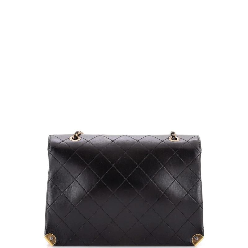 Chanel Around The Corner Flap Bag Quilted Lambskin Medium - 3