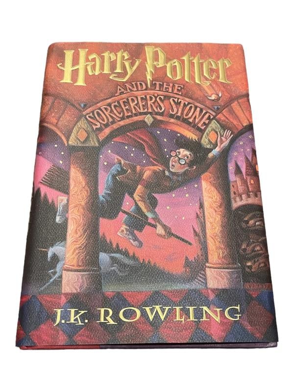 Daniel Radcliffe Signed Auto Harry Potter And The Sorcerer's Stone Book BAS - 2