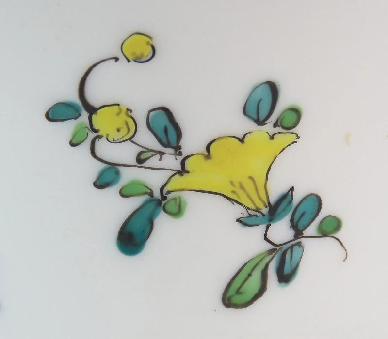 Beautiful Pair Antique Samson French Floral Flowers Garlands Vases 9 5/6" - 7