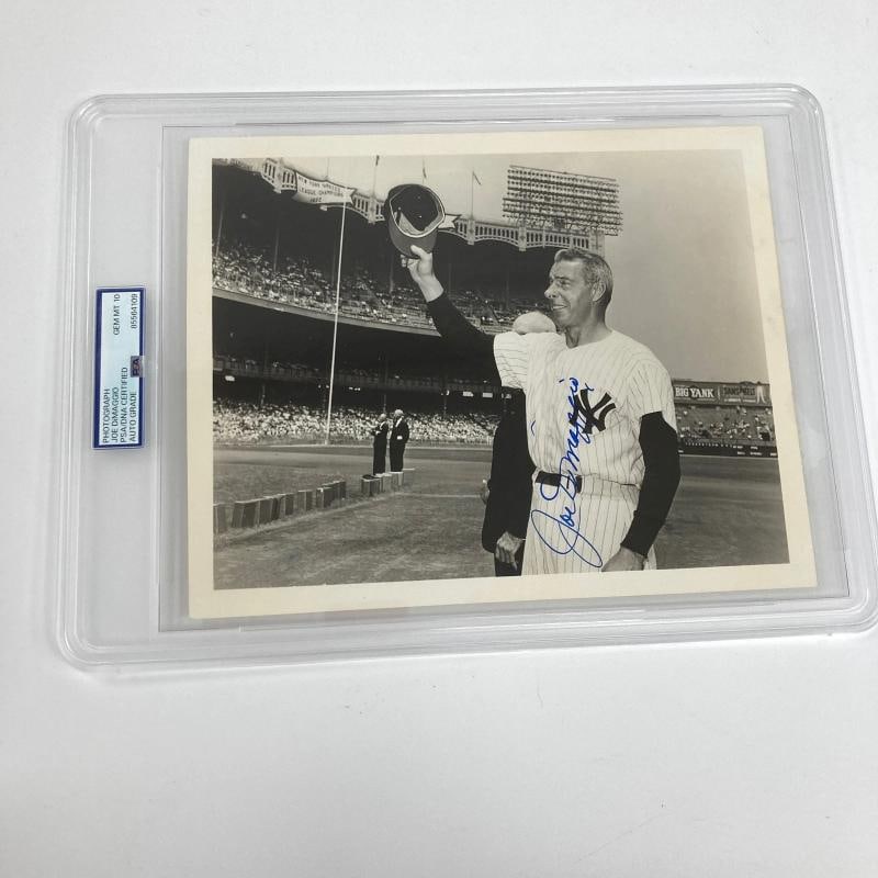 Joe Dimaggio Signed 8x10 Photo PSA DNA Graded 10 GEM MINT (1 of 6)