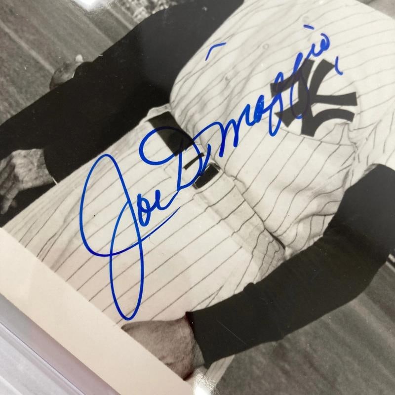 Joe Dimaggio Signed 8x10 Photo PSA DNA Graded 10 GEM MINT - 3