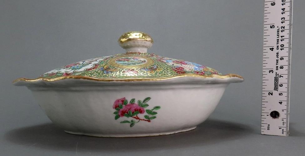 C1860s Chinese Export Porcelain Famille Rose Medallion Gilded Covered Dish - 7