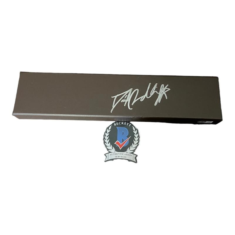 DANIEL RADCLIFFE SIGNED AUTHENTIC Harry Potter ILLUMINATING WAND BECKETT BAS COA: Industry: Movies,Movie: HARRY POTTER,Signed by: DANIEL RADCLIFFE,Autograph Authentication: Beckett,Original/Reproduction: Original,Country of Origin: United States 