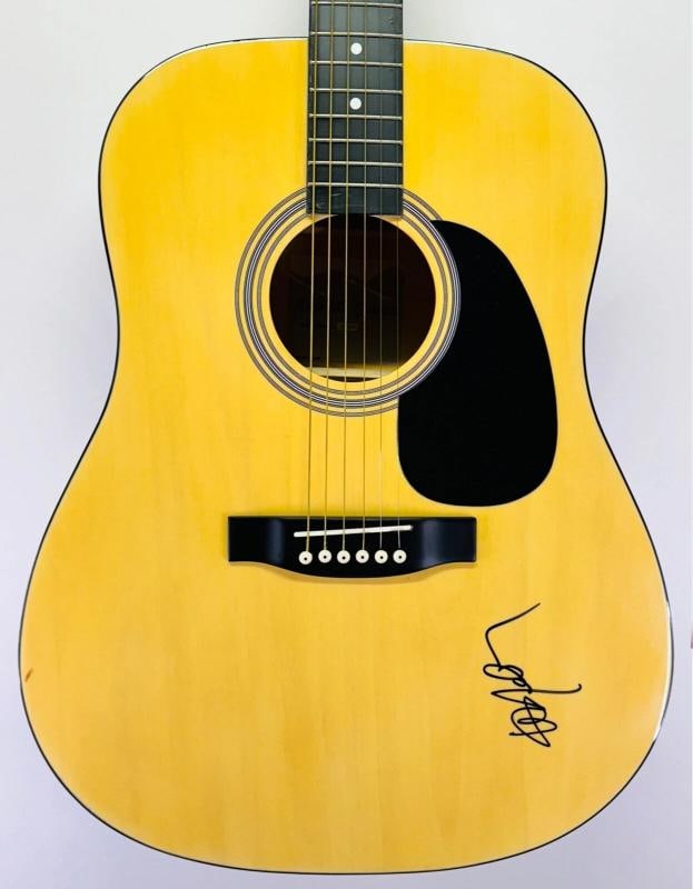 WILLI NELSON Signed Autograph Ashville Acoustic Guitar JSA LOA (1 of 4)