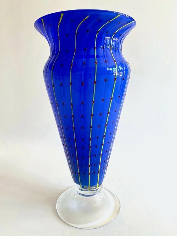 POST MODERN 1980'S ROYAL BLUE MURANO ART GLASS DOTTED STRIPE LARGE FLOWER VASE (1 of 12)