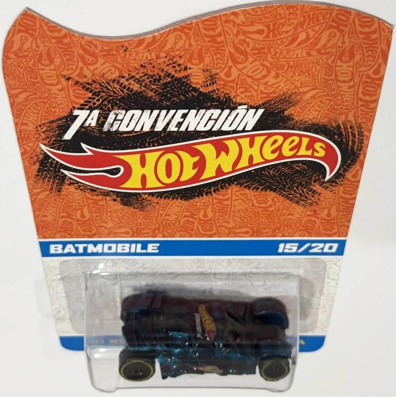 DARK KNIGHT BATMOBILE Hot Wheels 2014 Mexico Convention 15 of 20 - 2