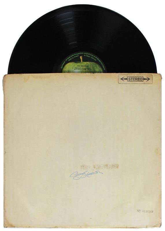 George Harrison The Beatles Signed The White Album Cover W/ Vinyl (JSA LOA): Object Type: Record,Industry: Music,Original/Reproduction: Original,Autograph Authentication: JSA,PRODUCT_COA: JSA,PRODUCT_SIGNED_BY_NAME: George Harrison,PRODUCT_SIGNED_BY_BRAND: The Beatles,Country