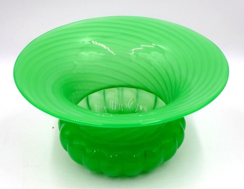 Steuben art Glass Green Jade Vase - Bowl - Signed - 3