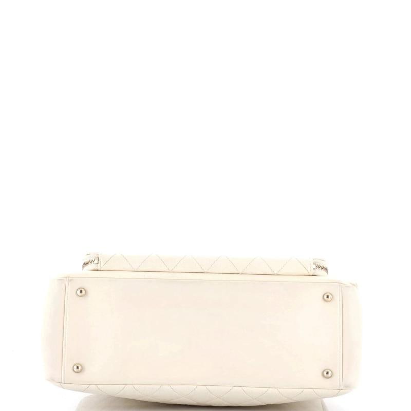 Chanel Business Affinity Tote Quilted Caviar Large - 4