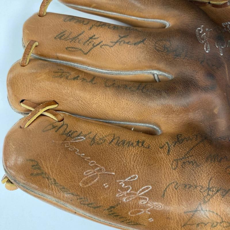 1954 New York Yankees Team Signed Baseball Glove 55 Sigs Mickey Mantle PSA DNA - 16