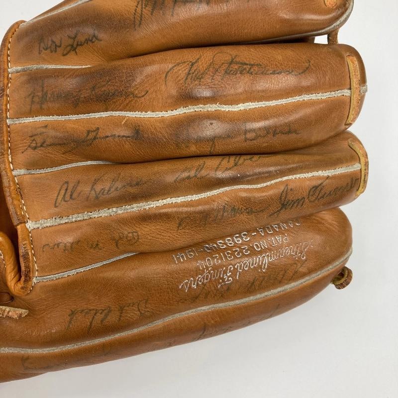 1954 New York Yankees Team Signed Baseball Glove 55 Sigs Mickey Mantle PSA DNA - 7