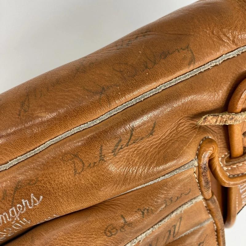 1954 New York Yankees Team Signed Baseball Glove 55 Sigs Mickey Mantle PSA DNA - 9