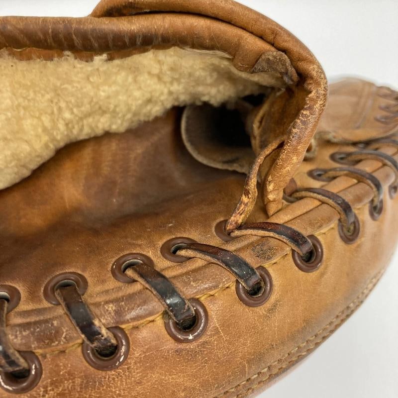 Johnny Bench Signed 1968 Rookie Game Issued Catcher's Mitt Gove JSA COA - 12