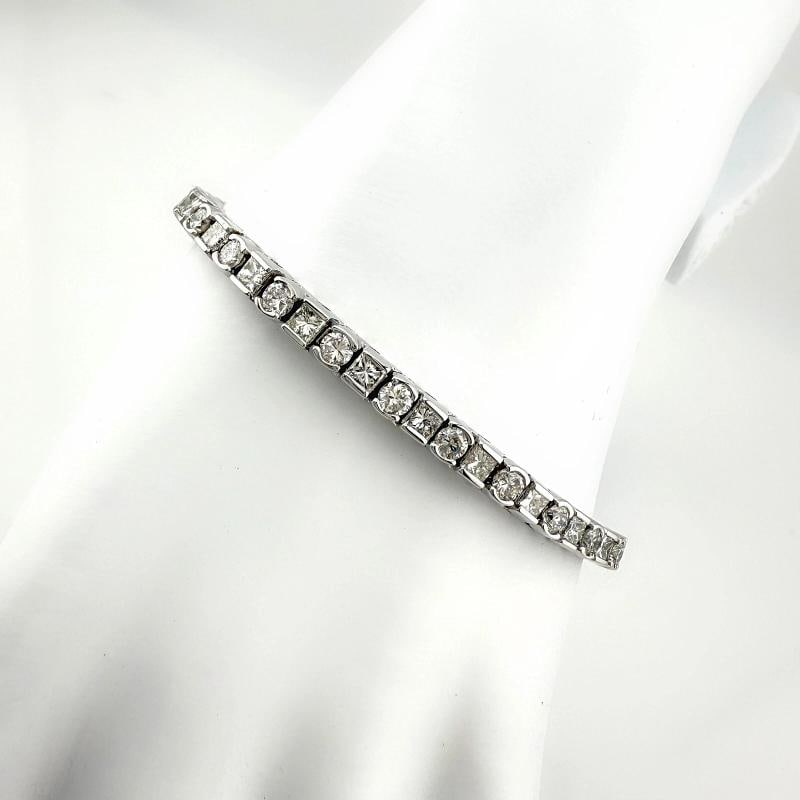 Round Diamond & Princess Cut Diamond Bezel Set Tennis Bracelet 14kt White Gold - 11