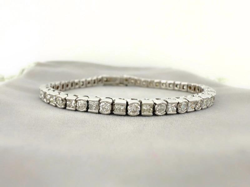 Round Diamond & Princess Cut Diamond Bezel Set Tennis Bracelet 14kt White Gold - 2