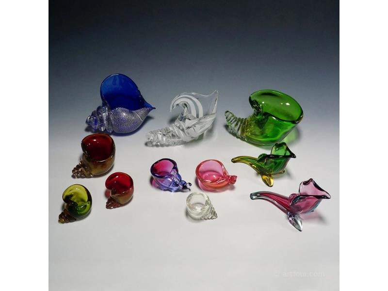 Collection of 11 Murano Art Glass Cornucopia by Seguso 1950s-60s: A great collection of 10 Murano Art Glass Cornucopia by Archimede Seguso for Vetreria Artistica Archimede Seguso and Flavio Poli for Seguso Vetri d'Arte ca. 1950s-60s and one by Cristalleria Santi