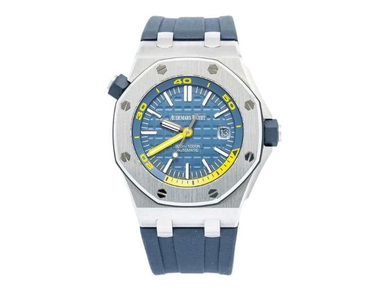 Audemars Piguet Royal Oak Offshore Diver 15710St 2019 Complete Men's Watch 42mm Box/Papers: Condition: Pre-owned - Good: This item has been gently used but is in good condition. It might have a few signs of wear, like light scratches or tarnishing.,Brand: Audemars Piguet,Type: Wristwatches,W