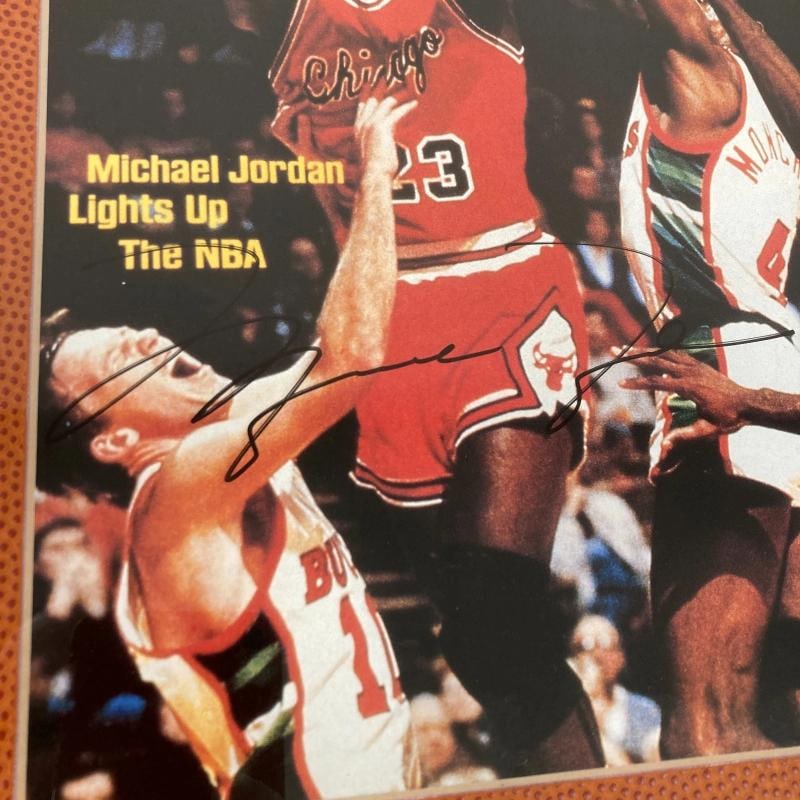 Michael Jordan, Larry Bird & Magic Johnson Signed Sports Illustrated Covers PSA - 5