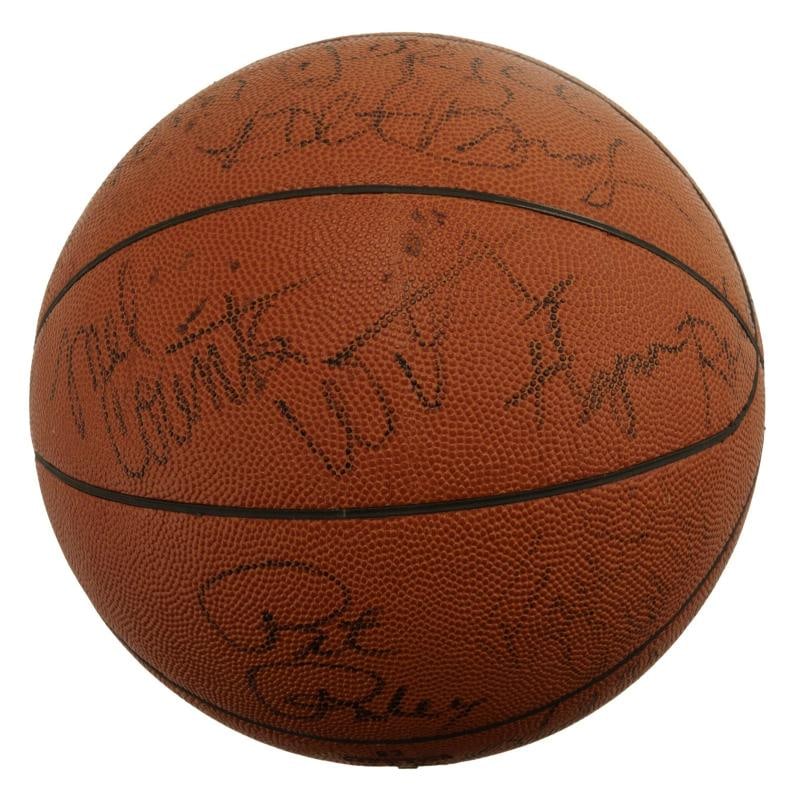 Wilt Chamberlain 1972-1973 Los Angeles Lakers Champs Team Signed Baseball JSA: Notable signatures include McMillian, Bridges, Chamberlain, Riley, Hairston, Goodrich, and West. . Sport: Basketball,Player: Wilt Chamberlain,Signed: Yes,Original/Reprint: Original,Autograph