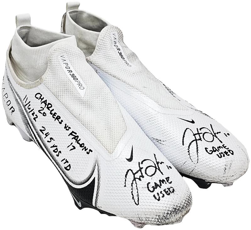 Justin Herbert Autographed Game Used Nike Vapor Cleats Chargers 11/6/22 Beckett: Team: Los Angeles Chargers,Sport: Football-NFL,Product: Not Specified,Signed: Yes,Autograph Authentication: Beckett Authentication Services (BAS),Original/Reprint: Original,Country of Origin: United