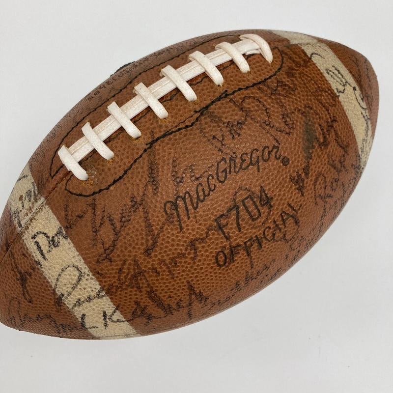 1967 Chicago Bears Team Signed Vintage Football Brian Piccolo & George Halas PSA - 4