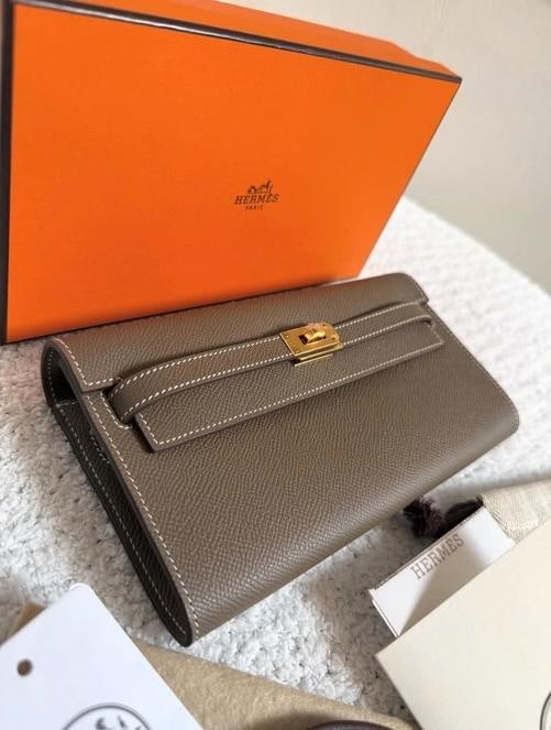 Hermes Kelly Classique To Go Wallet Etoupe Epsom Leather GHW (2023) Unworn - 2