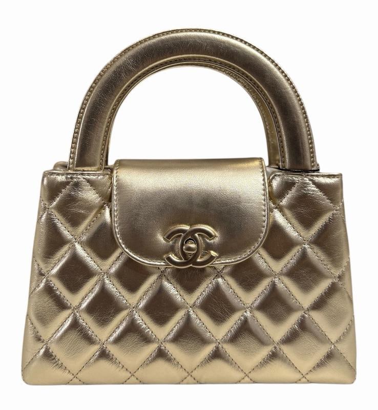CHANEL Kelly Mini Black Shiny Gold Bag 25 new Purse quilted flap Handbag: Condition: New with tags: This item is brand new and has never been used. It still has the original tags and/or original packaging. ,Pattern: quilted,Closure: Turn Lock,Character: Kelly,Handle/Strap C