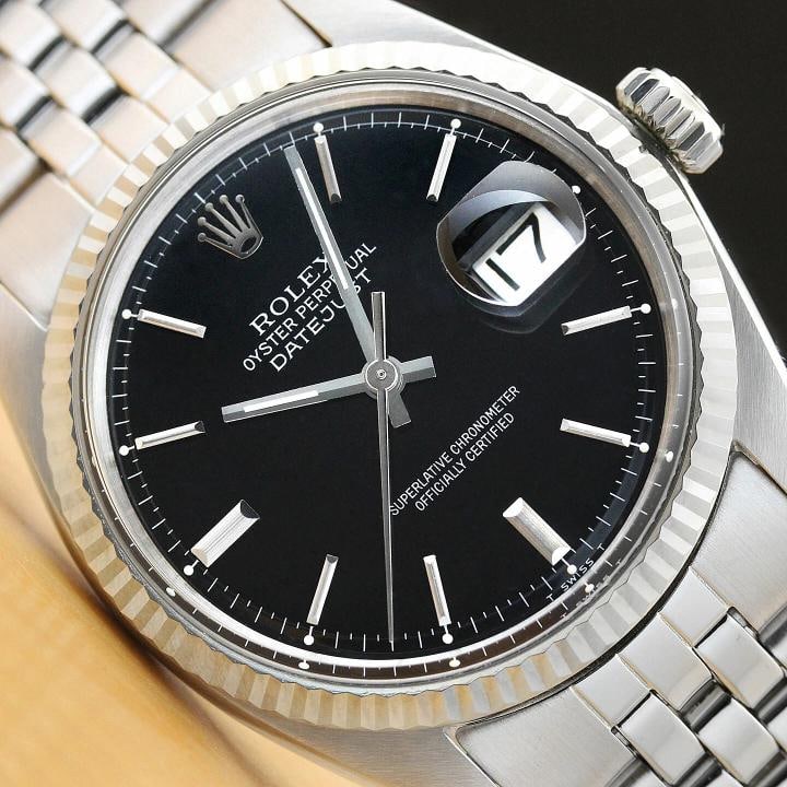 ROLEX MENS OYSTER PERPETUAL DATEJUST 18K WHITE GOLD STEEL WATCH w/ROLEX BAND: Condition: Pre-owned - Good,Bezel Color: Silver,Max Wrist Size: 7.26-7.5 in,Number of Jewels: 26 Jewels,Indices: Stick Indexes, 12-Hour Dial, Multiple Hands,Bezel: Rolex 18K White Gold Fluted Bezel,Ba