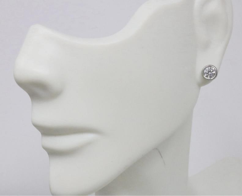 Tiffany & Co Peretti Plat .90ct VS1 Round Diamond By The Yard Stud Earrings - 4