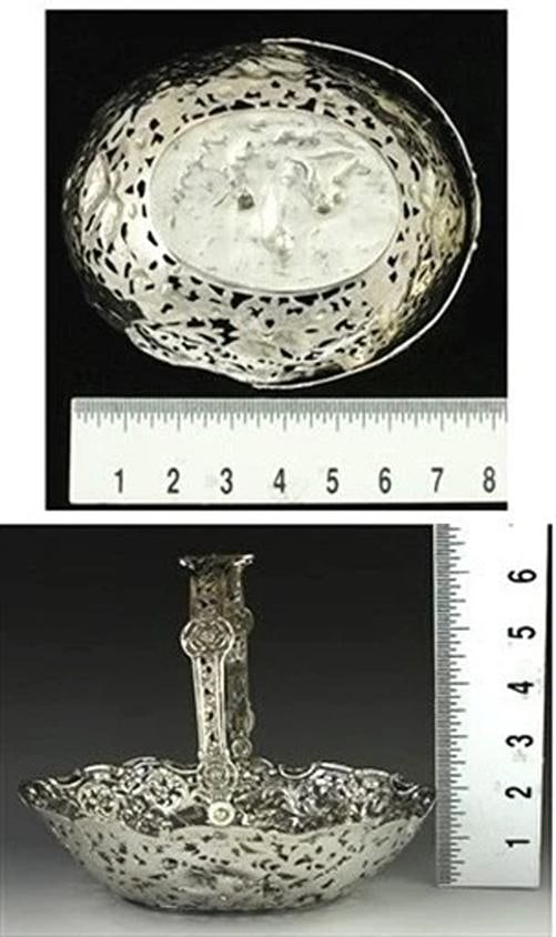 Pair 1800s Hanau German Silver Repoussƒ© Swing Handle Baskets - 6