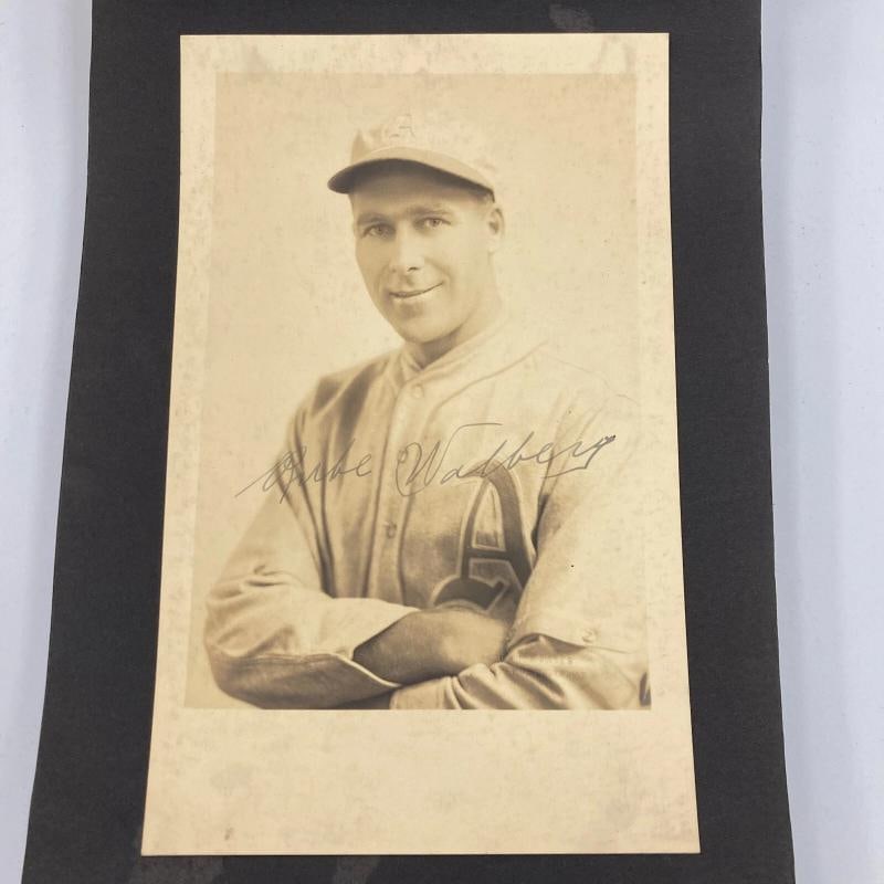 Historic 1929 Philadelphia Athletics World Series Champs Team Signed Album PSA - 16