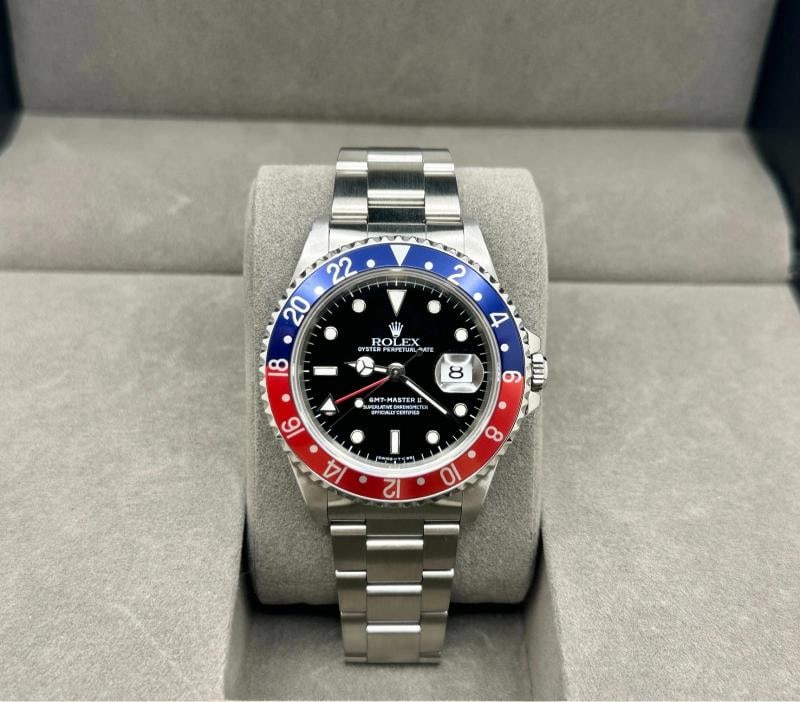 Rolex GMT Master II Pepsi 16710 40mm Black Dial Red Blue Bezel Stainless Steel (1 of 8)