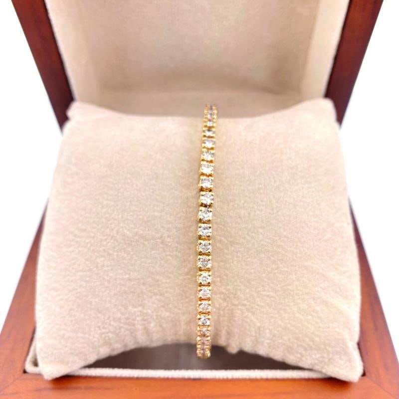 Round Brilliant Diamonds 14 kt Yellow Gold Tennis Bracelet - 6