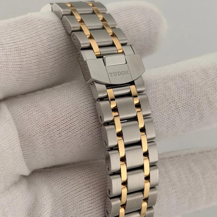 2024 Tudor Royal Day Date 28603 41mm Champagne Dial 18K Gold Steel Box Paper - 4