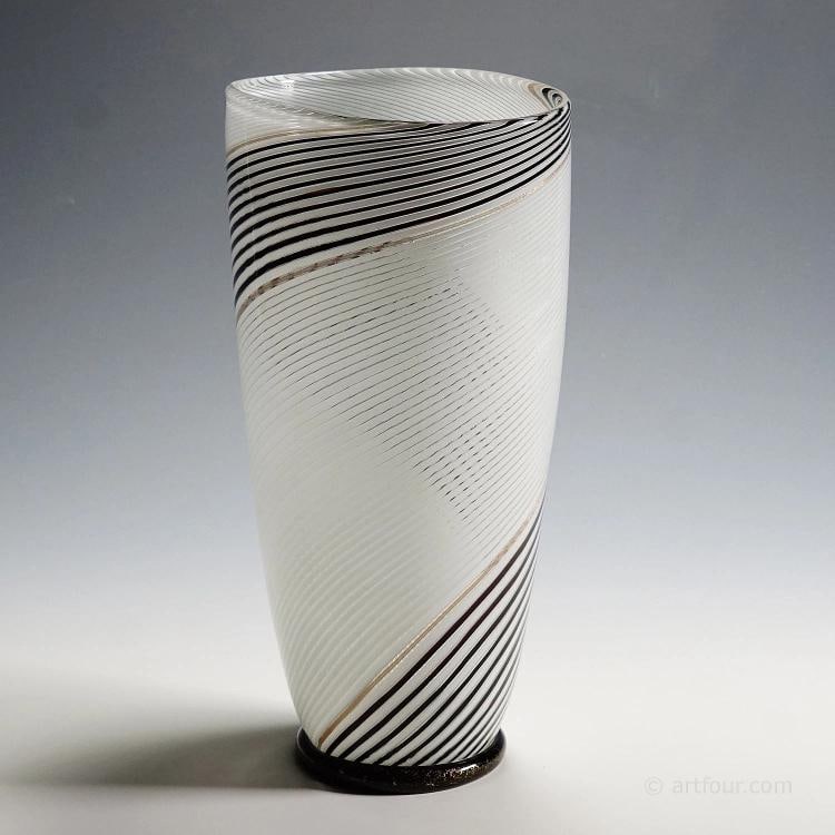 Dino Martens for Aureliano Toso Vase in Filigree Glass ca. 1950s - 2
