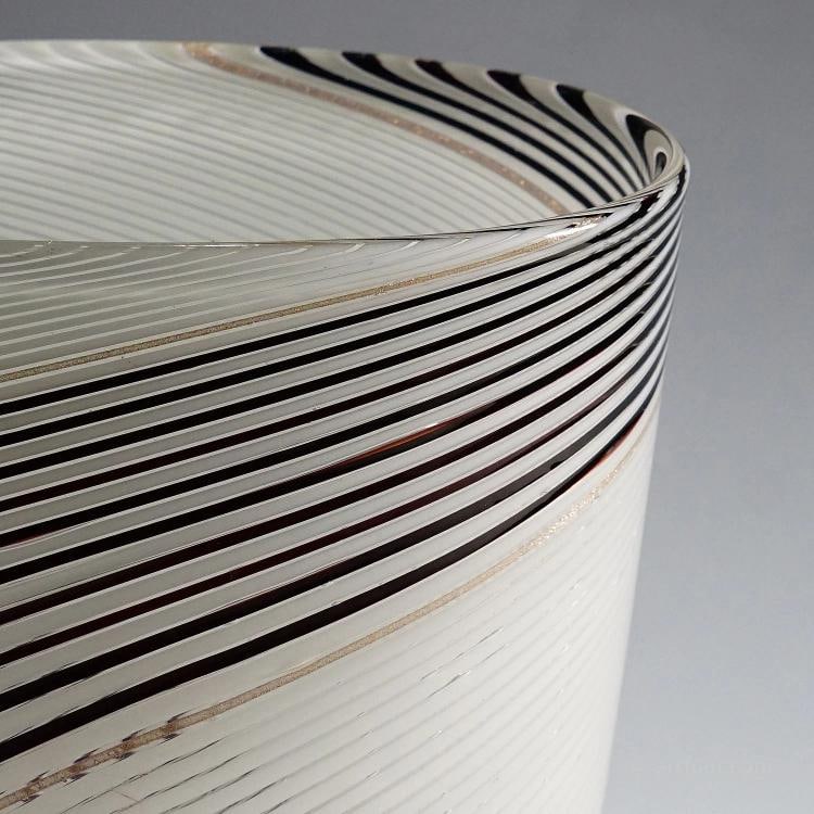 Dino Martens for Aureliano Toso Vase in Filigree Glass ca. 1950s - 4