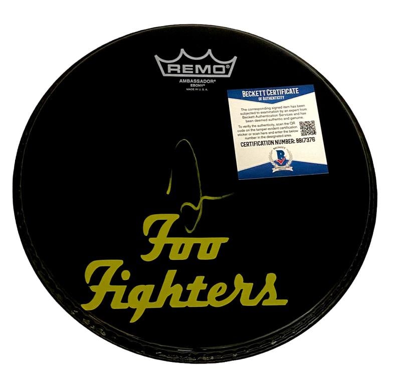 TAYLOR HAWKINS SIGNED AUTOGRAPH DRUM HEAD - FOO FIGHTERS BECKETT BAS COA: Autograph Authentication: Beckett,Signed: Yes,Industry: Music,Original/Reproduction: Original,Object Type: Drumhead,Country of Origin: United States 