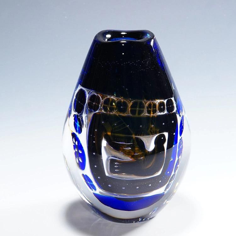 Ariel Vase 'Girl and the Dove' by Edvin Oehrstroem for Orrefors, Sweden - 2