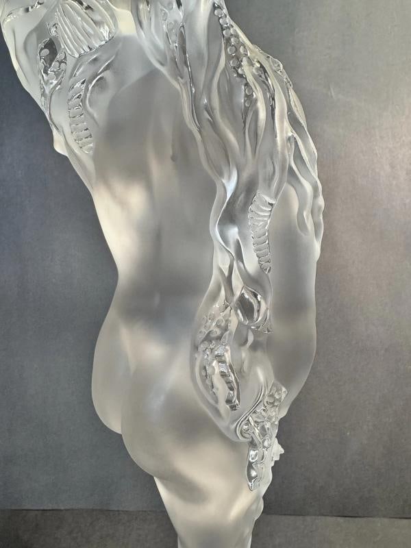LALIQUE Signed At Glass Crystal Sculptue Edition Of 999175H x 55L x 55W - 10