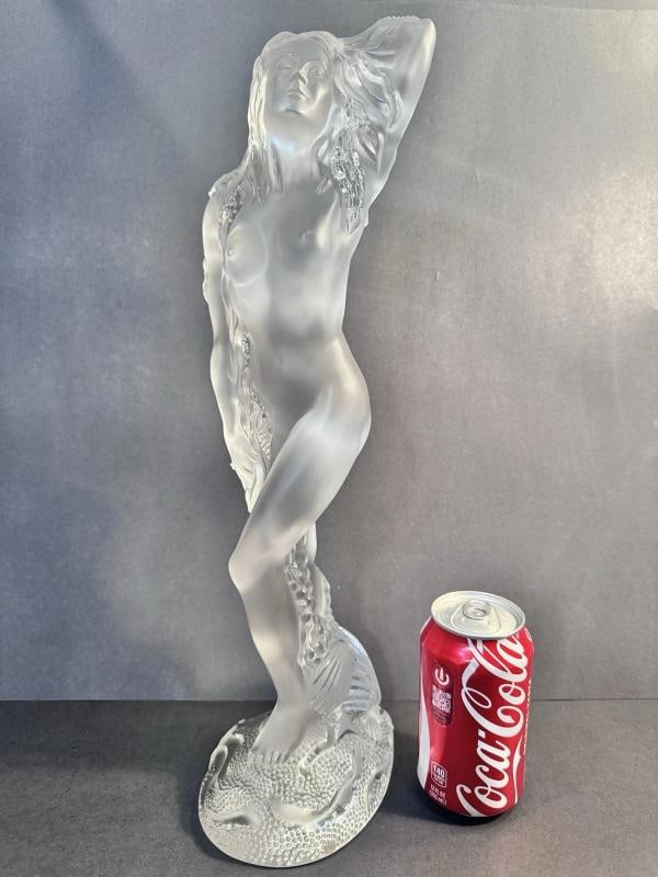 LALIQUE Signed At Glass Crystal Sculptue Edition Of 999175H x 55L x 55W: Condition Used An item that has been used previously The item may have some signs of cosmetic wear but is fully operational and functions as intended This item may be a floor model or store return tha